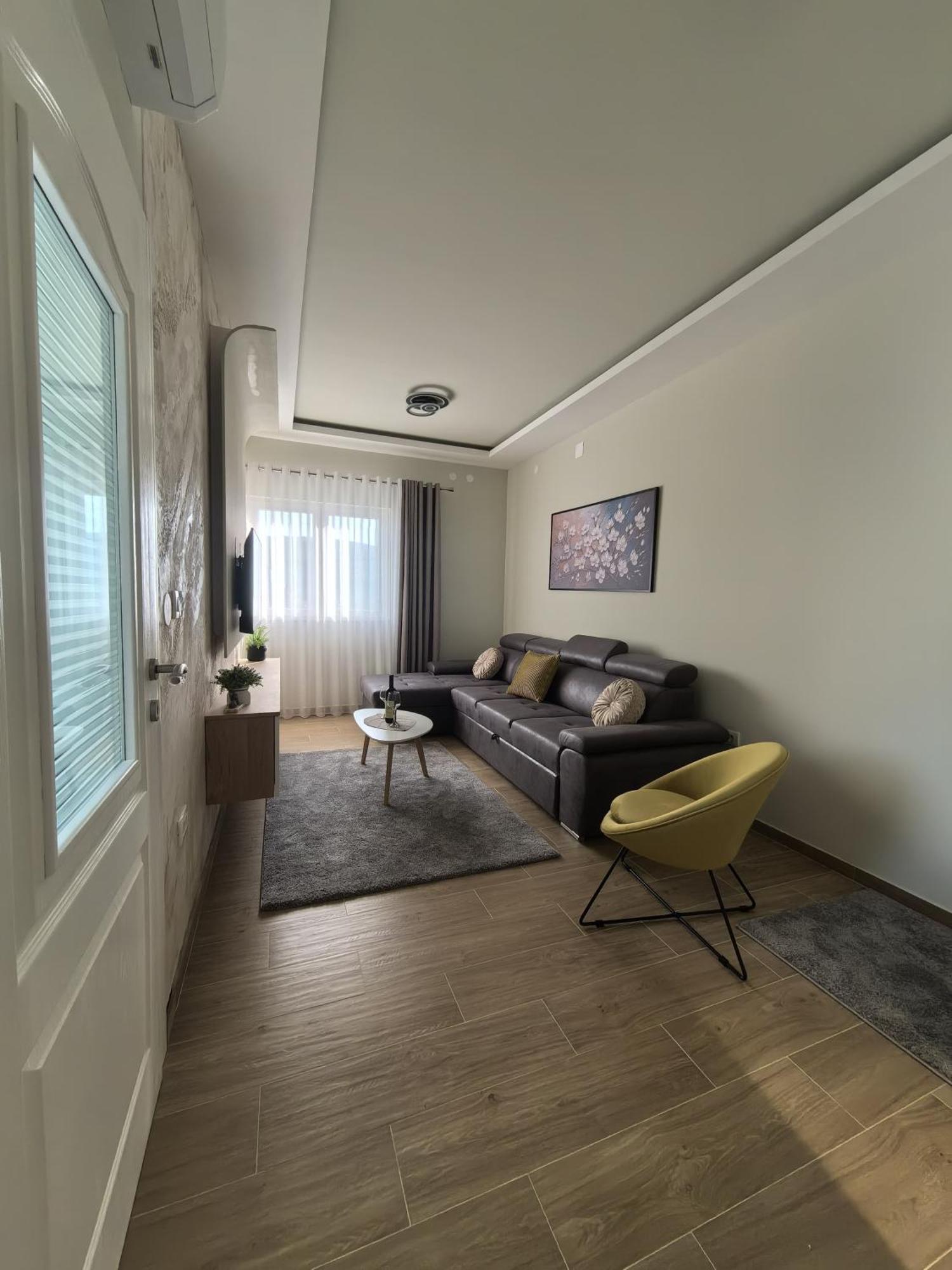 Sunny Hill - Parking - Fenced Garden - Luxury Loft Apartment Kotor Exterior photo